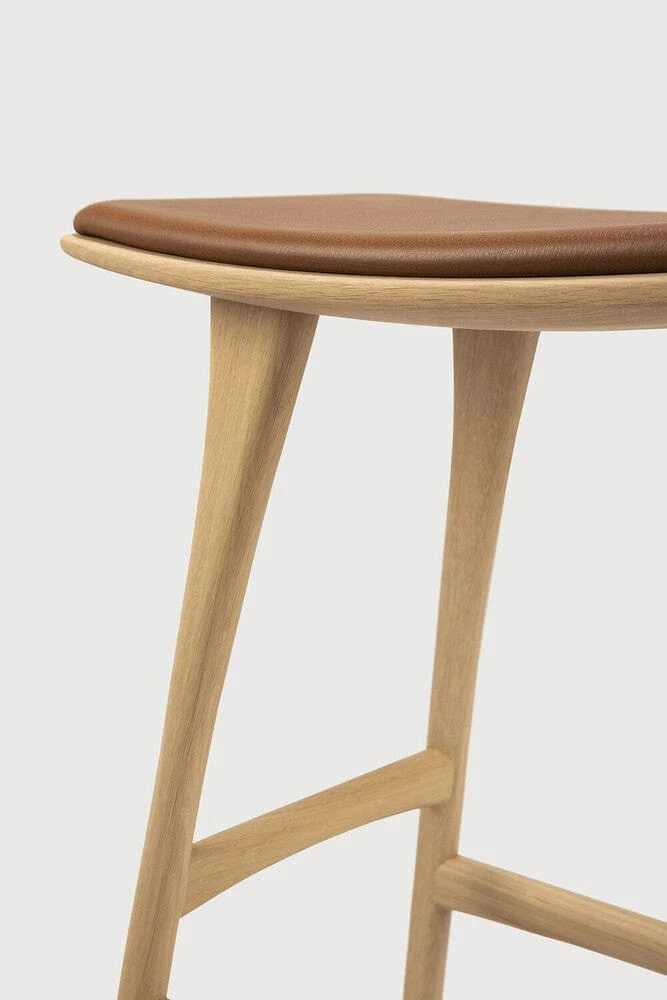 Ethnicraft Tabouret de Bar Osso avec Coussin en Cuir Cognac (69 cm)